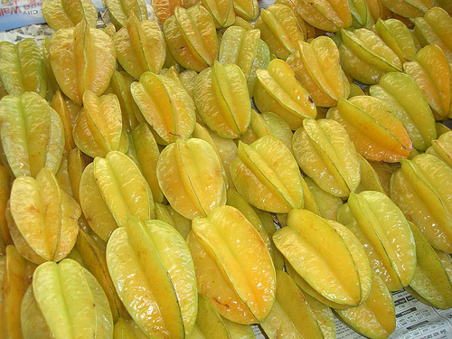 1258745265_f8ff21027f_starfruit